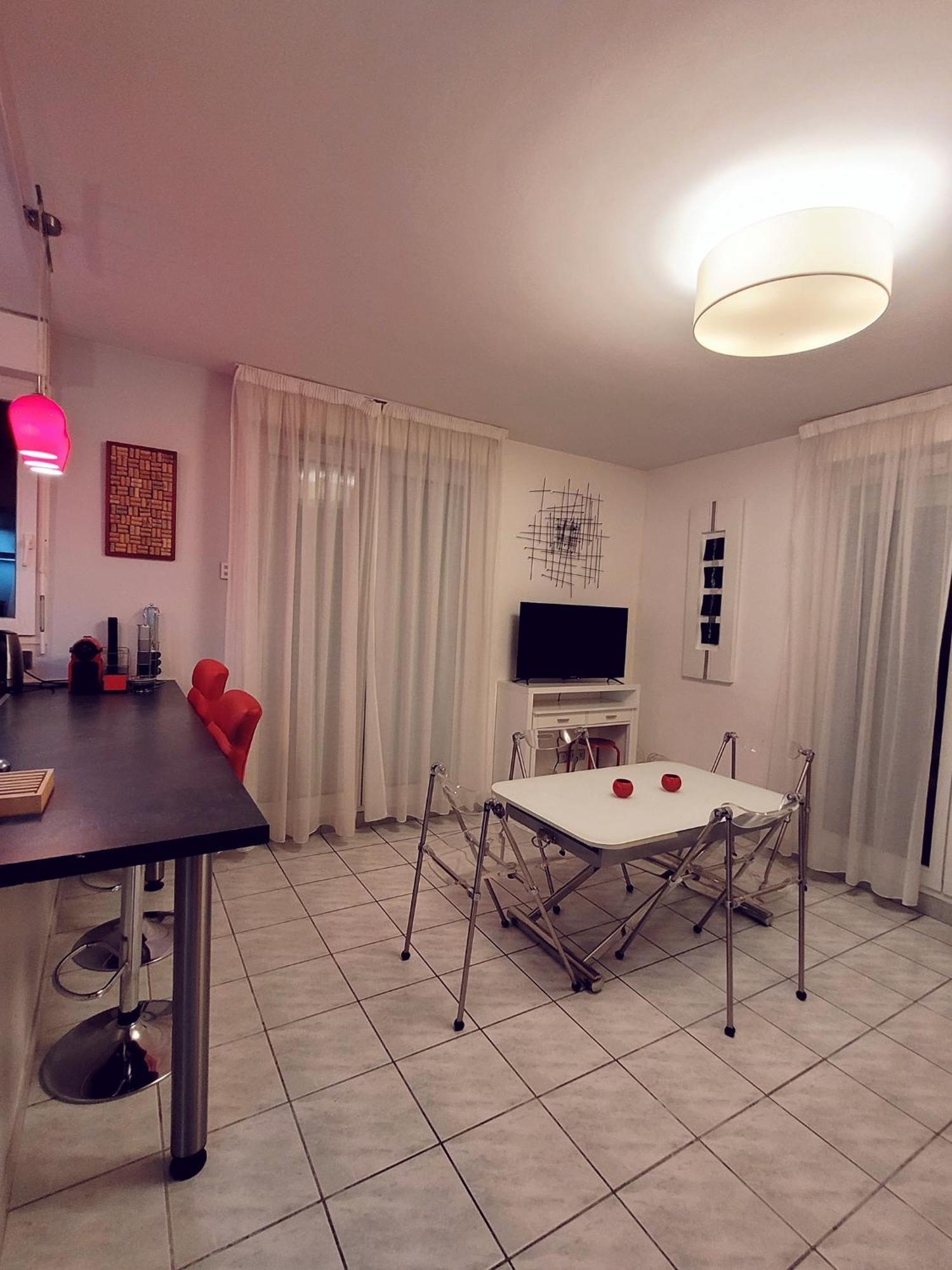Duplex Art Place, Olympics 2024 Les Clayes-Sous-Bois Luaran gambar